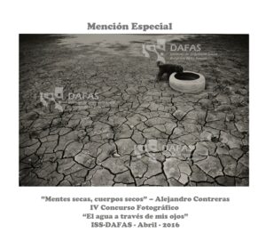 Mención Especial ”Mentes secas, cuerpos secos” – Poncho – Alejandro Contreras
